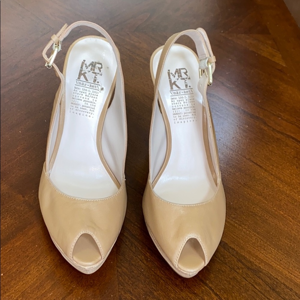 MRKT nude wide heeled shoes size 6 1/2